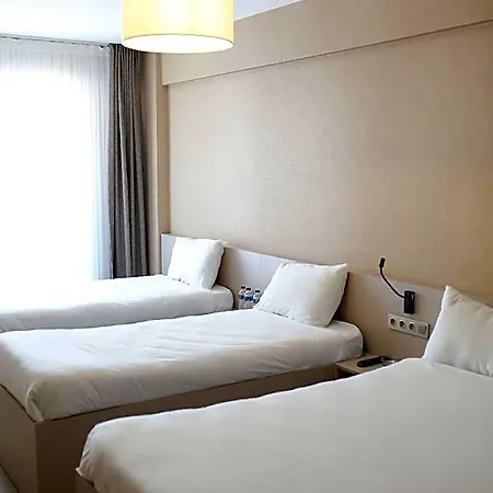 Otel Cinas