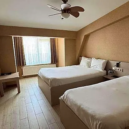 Otel Cinas