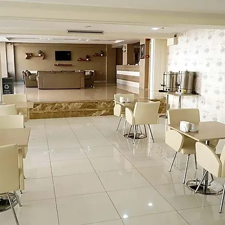 Cinas 3*