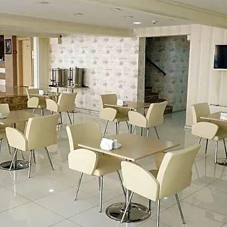 Cinas Otel