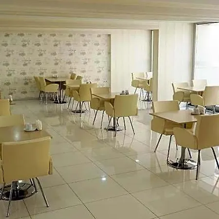 Cinas Otel 3*
