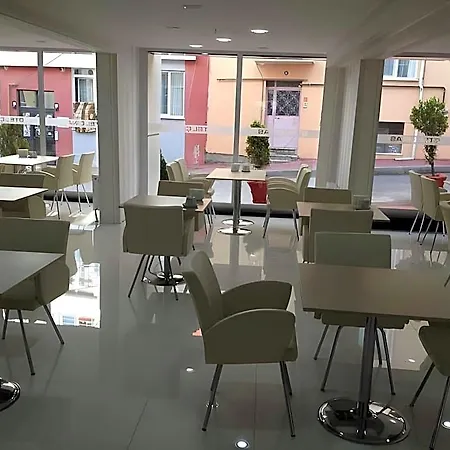 Cinas Otel 3*