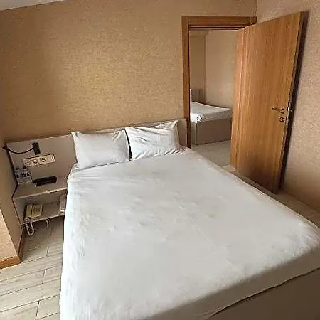 Cinas 3*